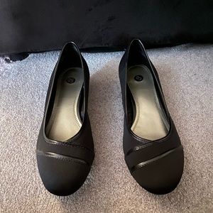 black dressbarn shoes